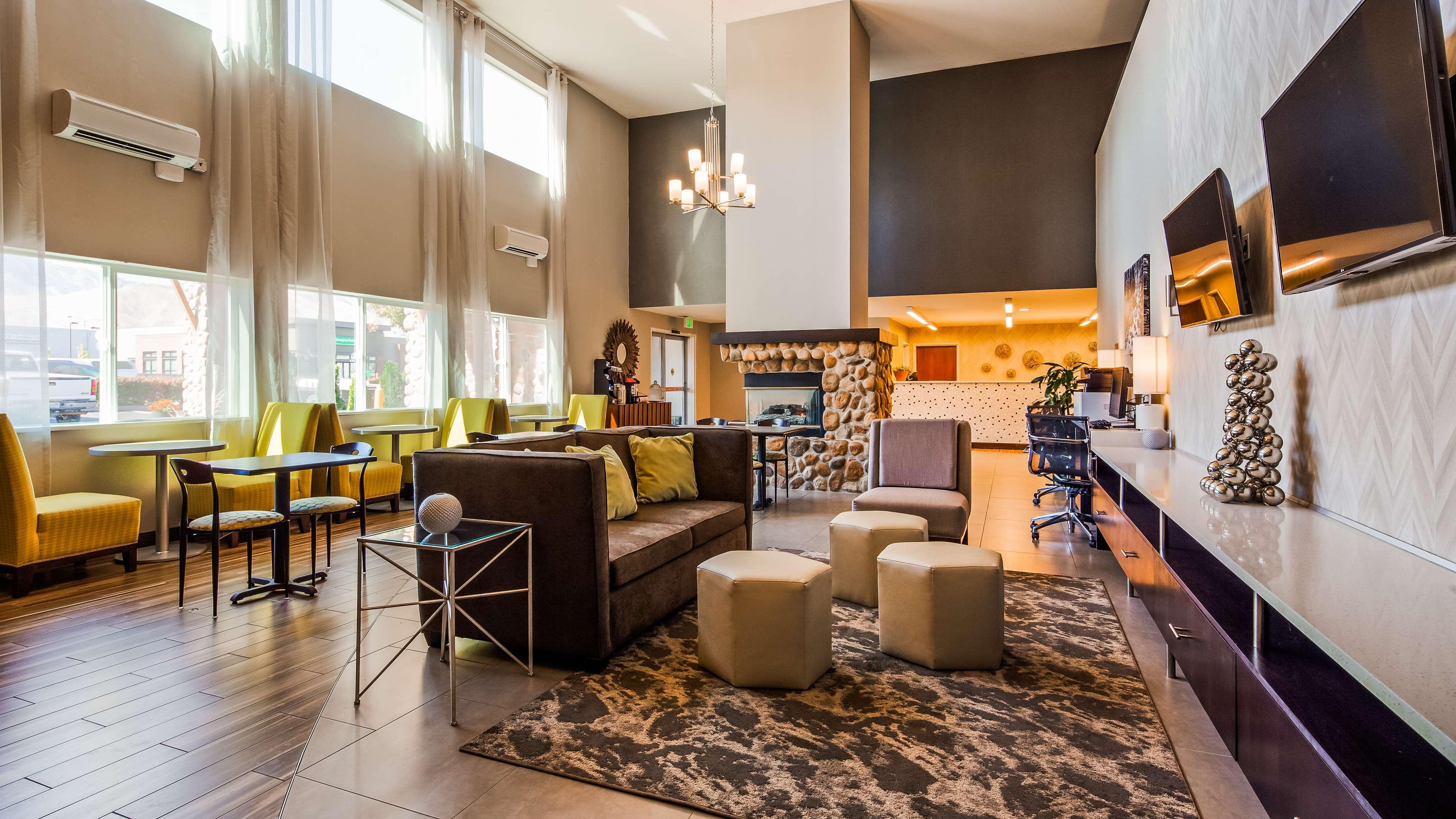 Best Western Plus Wenatchee Downtown Hotel Экстерьер фото