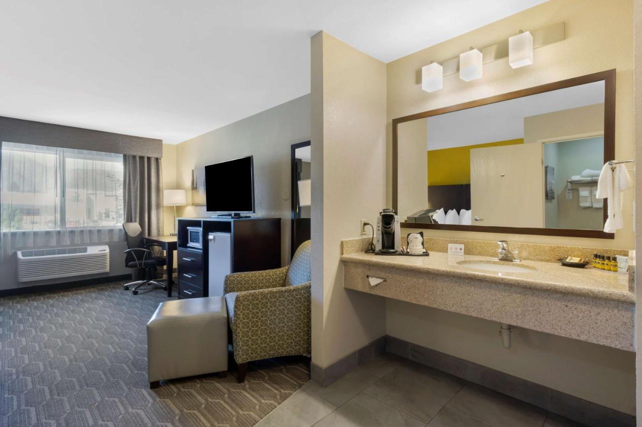 Best Western Plus Wenatchee Downtown Hotel Экстерьер фото